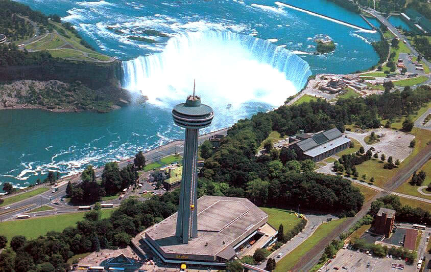 Skylon Tower nahe der Niagarafälle